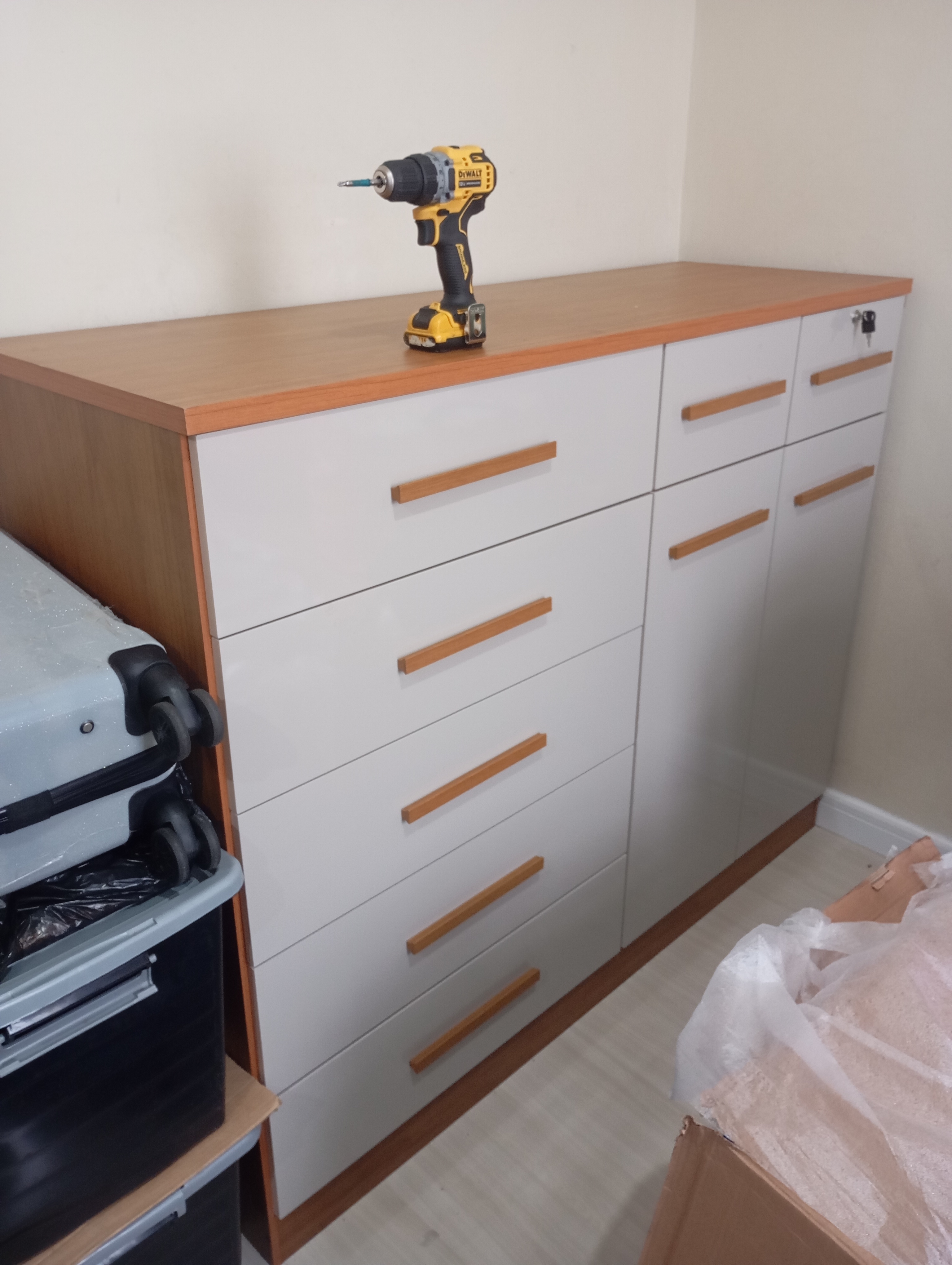 Móveis montados pela equipe